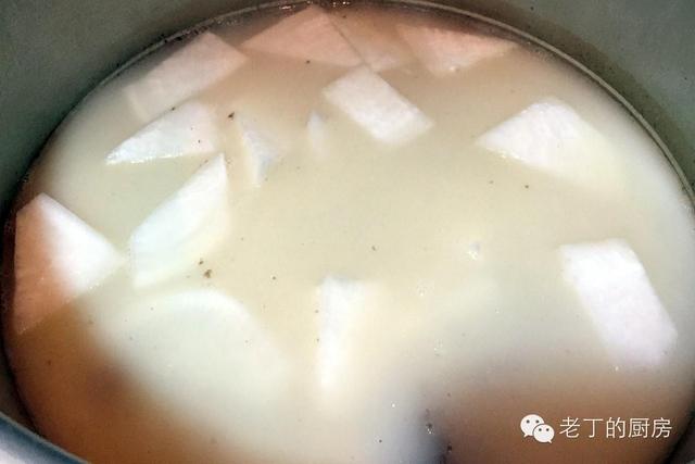 臘排骨燉蘿卜的做法大全（燉臘排骨蘿卜湯的正確方法）(6)